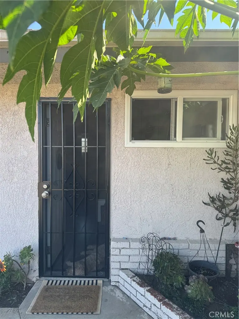 8196 Pepper Avenue, Fontana