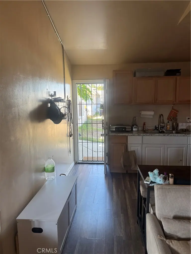 8196 Pepper Avenue, Fontana