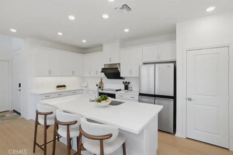 8542 Cougar Court, Chino