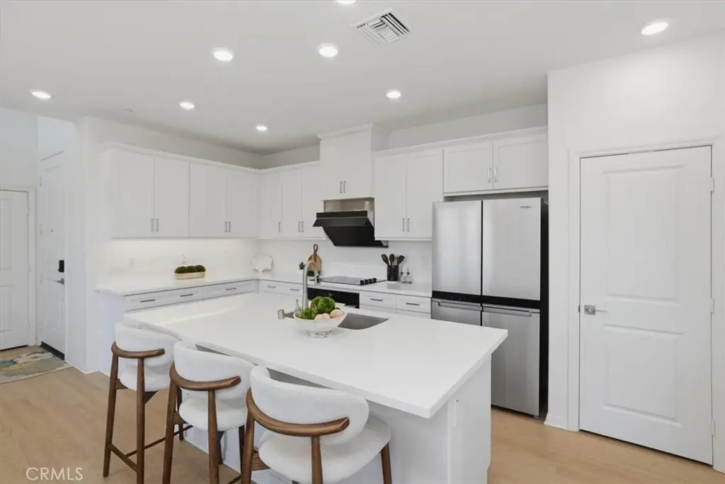 8542 Cougar Court, Chino