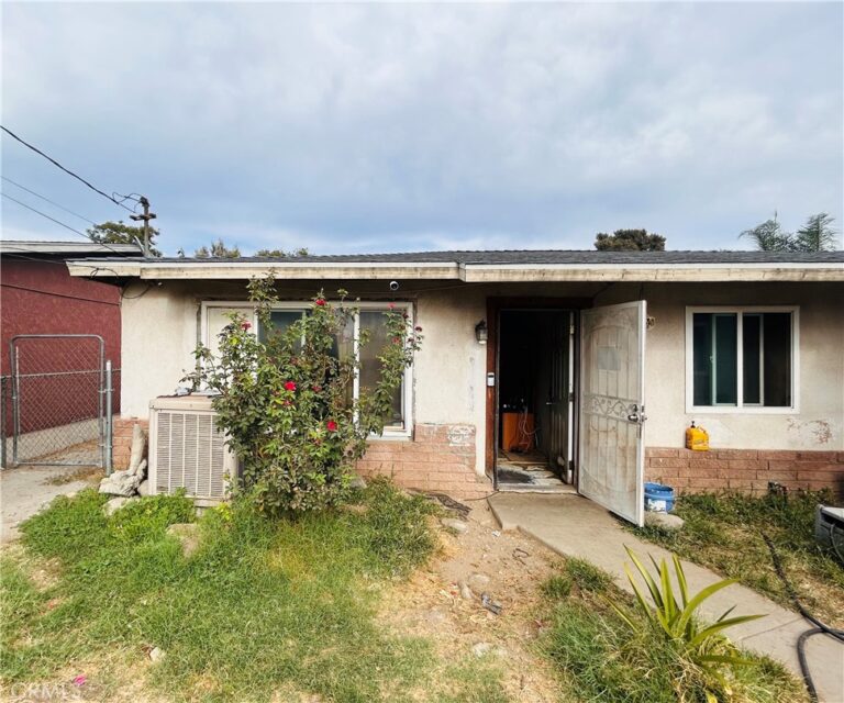 8671 Redwood, Fontana