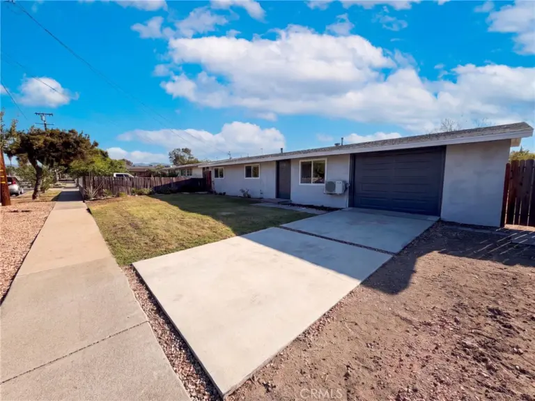 8869 Tangelo, Fontana