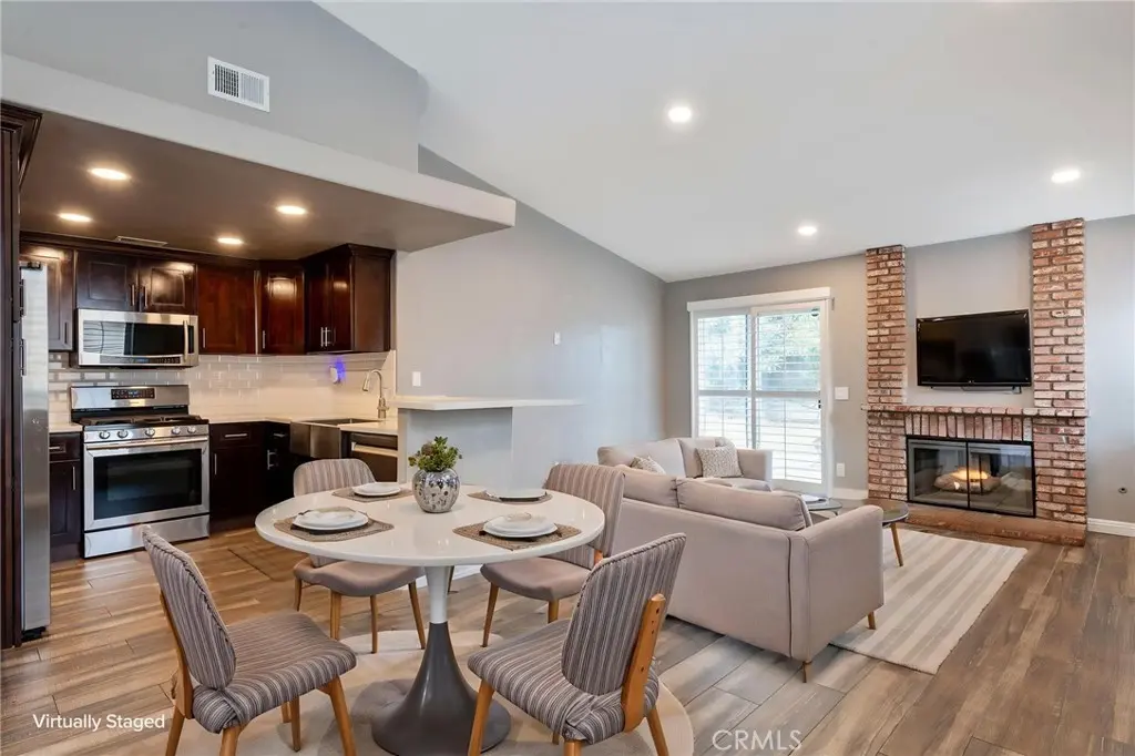 895 Arbor Circle, La Verne