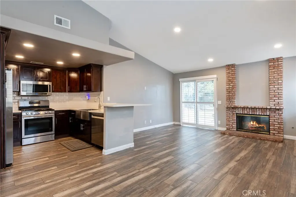 895 Arbor Circle, La Verne