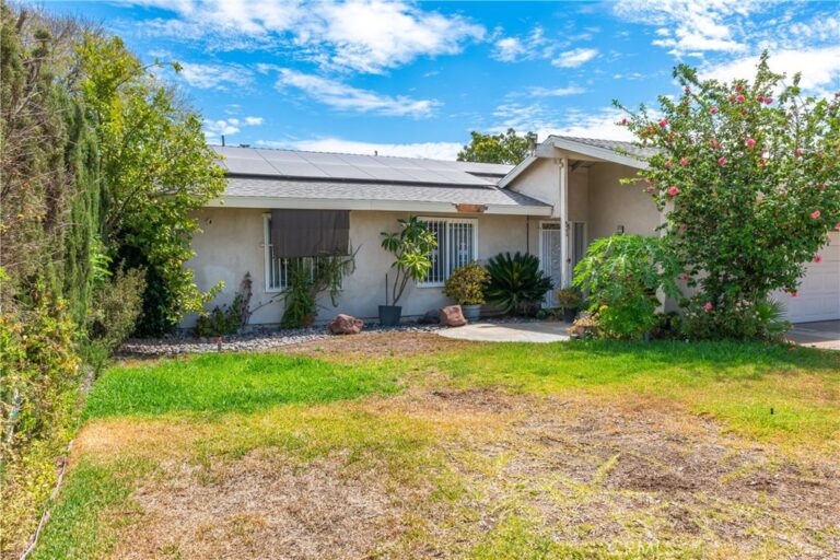 9087 Rosecrest Lane, Fontana