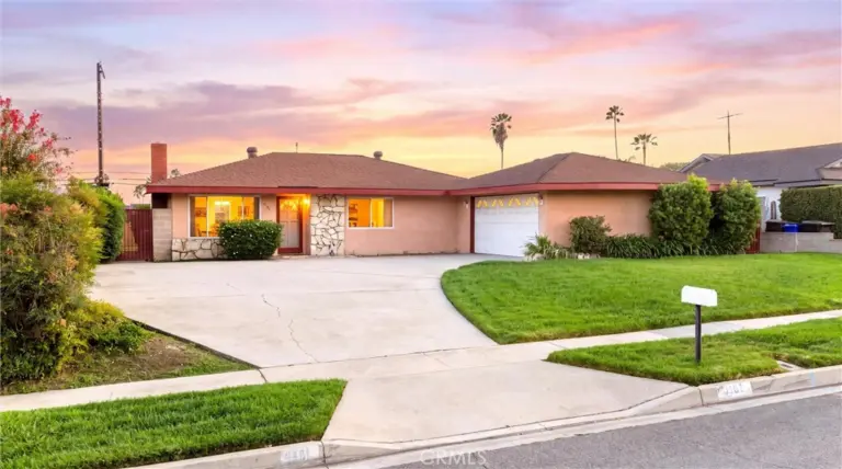 9161 La Ronda, Rancho Cucamonga