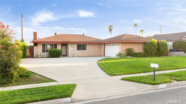9161 La Ronda, Rancho Cucamonga