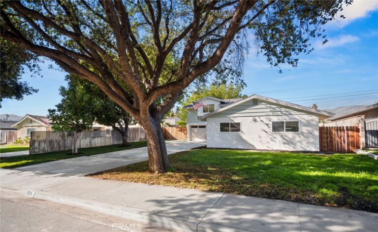 919 Majella Avenue, La Verne