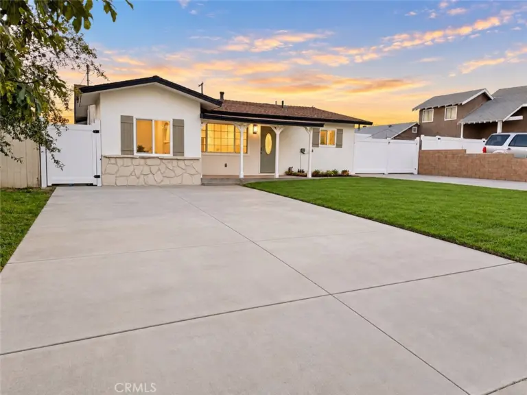9262 Camulos Avenue, Montclair