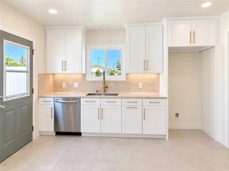 9262 Camulos Avenue, Montclair