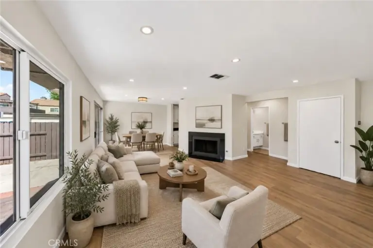 9404 Round Up #A, Montclair