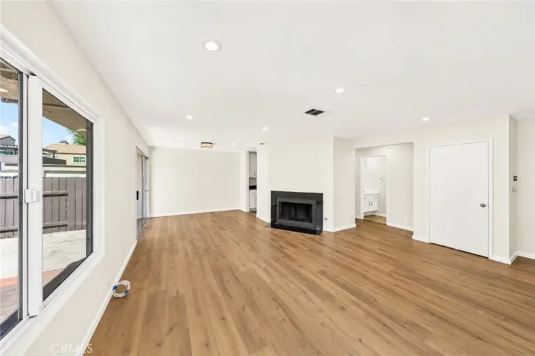 9404 Round Up #A, Montclair