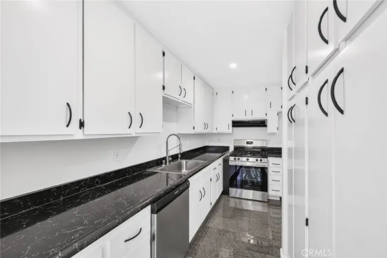 9404 Round Up #A, Montclair