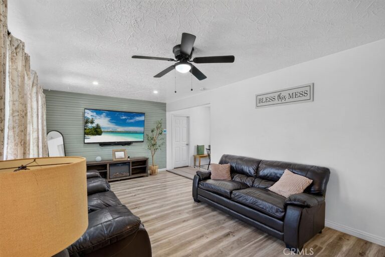 9497 Catawba Ave, Fontana
