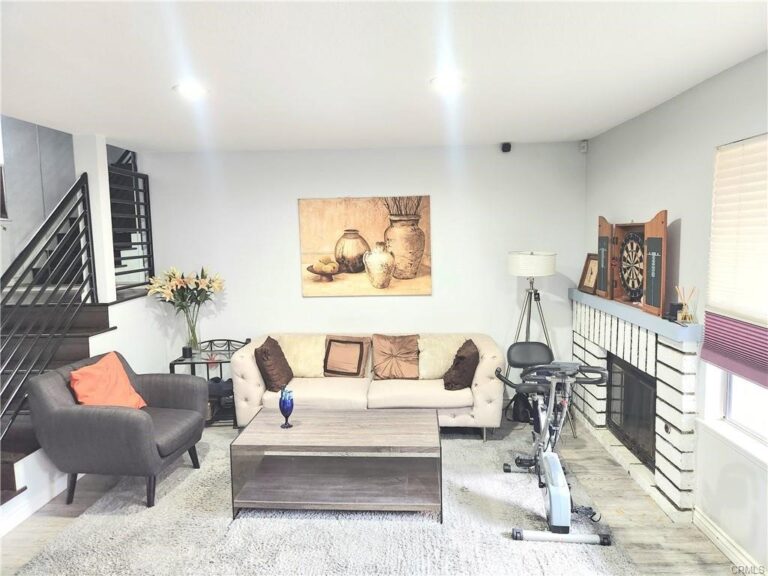9735 El Paseo, Rancho Cucamonga