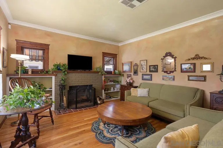 Pomona — address withheld by seller